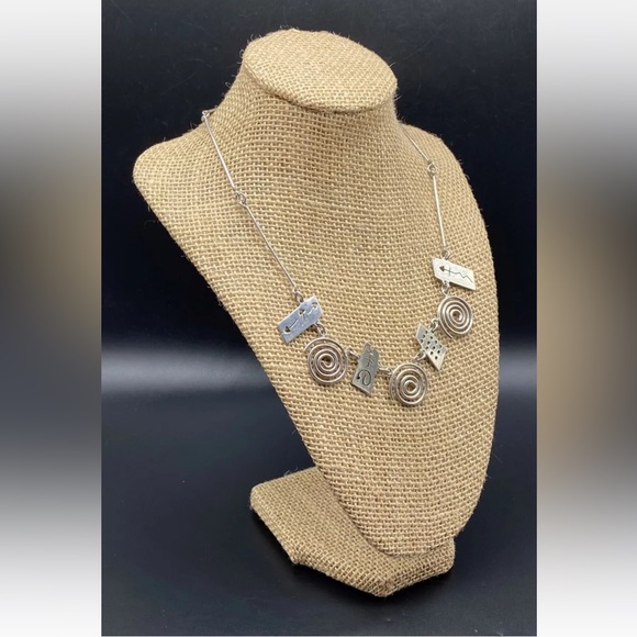 Vintage Rare Sterling Silver Spiral & Cut-Out Abstract Silpada-Like Necklace - Picture 16 of 16